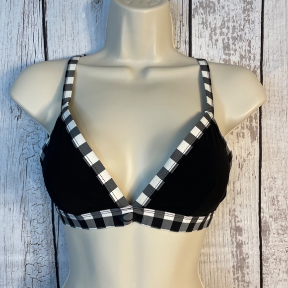 Oakley 2 pc Bikini size medium. - Picture 11 of 13